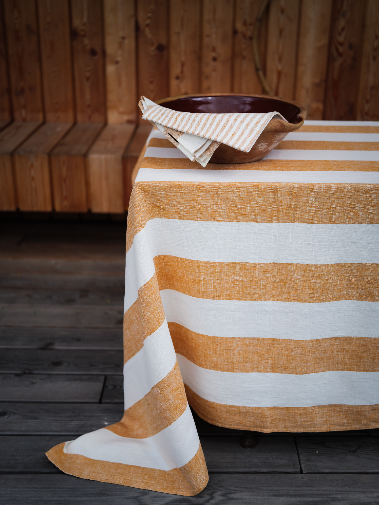  Linen Tablecloth Gold Napa
